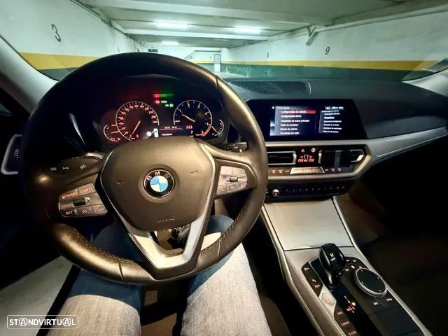 BMW 318 d Advantage Auto — fotografia 7