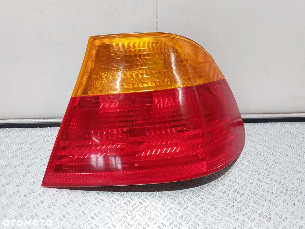 LAMPA TYŁ PRAWA BMW E46 NR 8364726 - 1