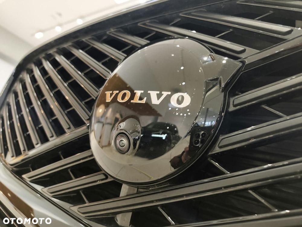Volvo XC 60 B5 B AWD Ultimate Black Edition - 39