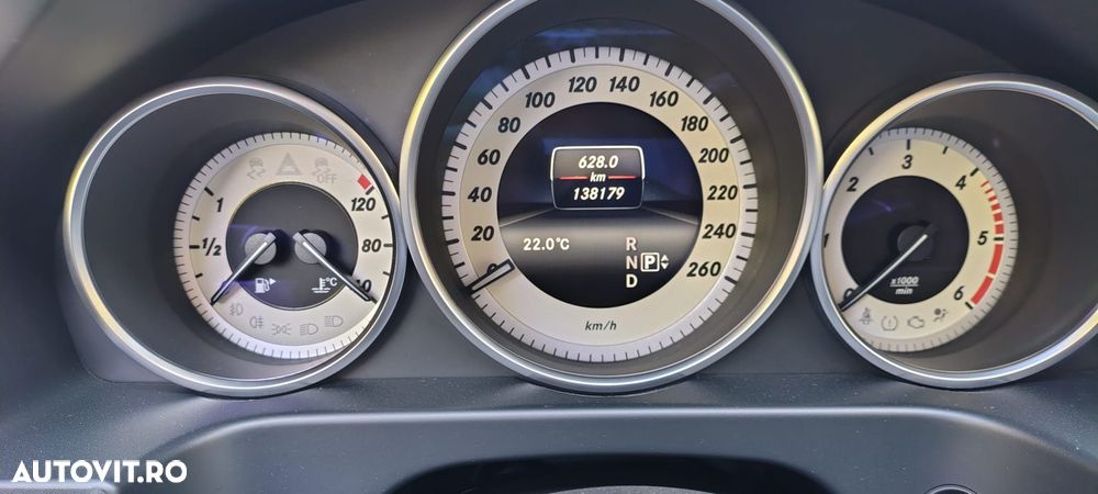 Mercedes-Benz E 220 CDI 7G-TRONIC - 9