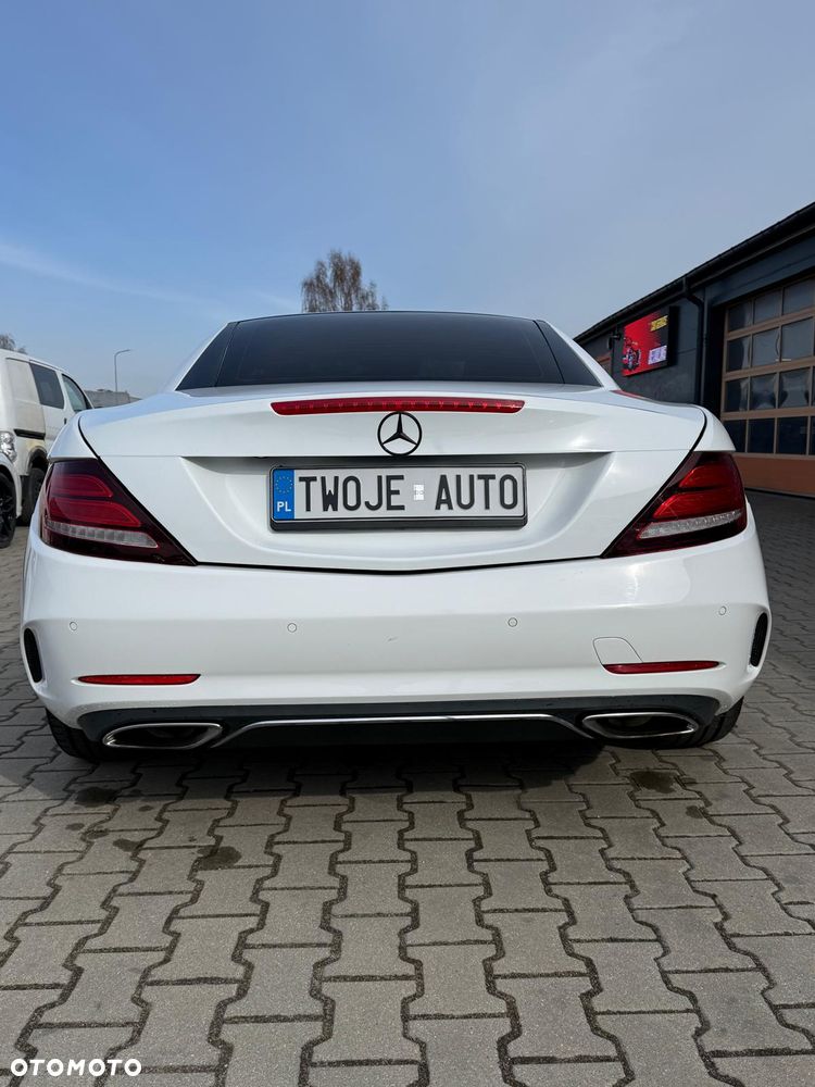 Mercedes-Benz SLC - 7