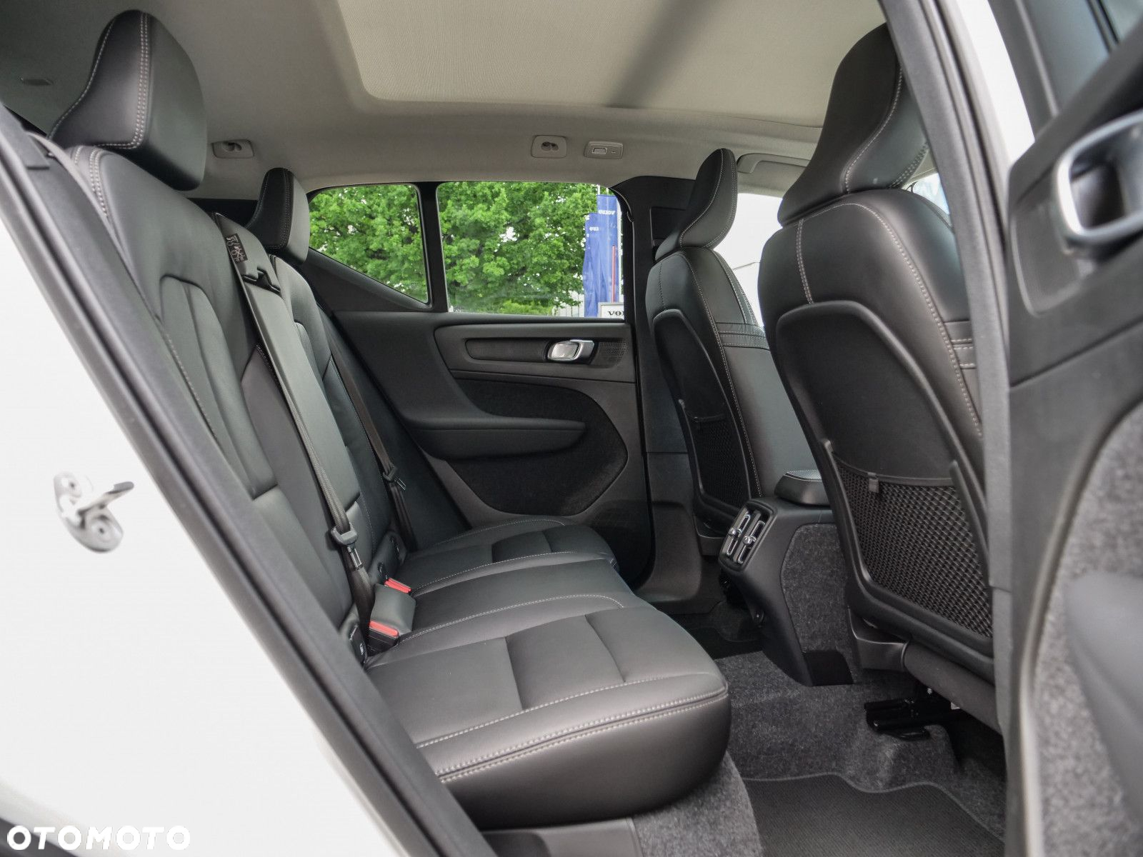 Volvo XC 40 - 35