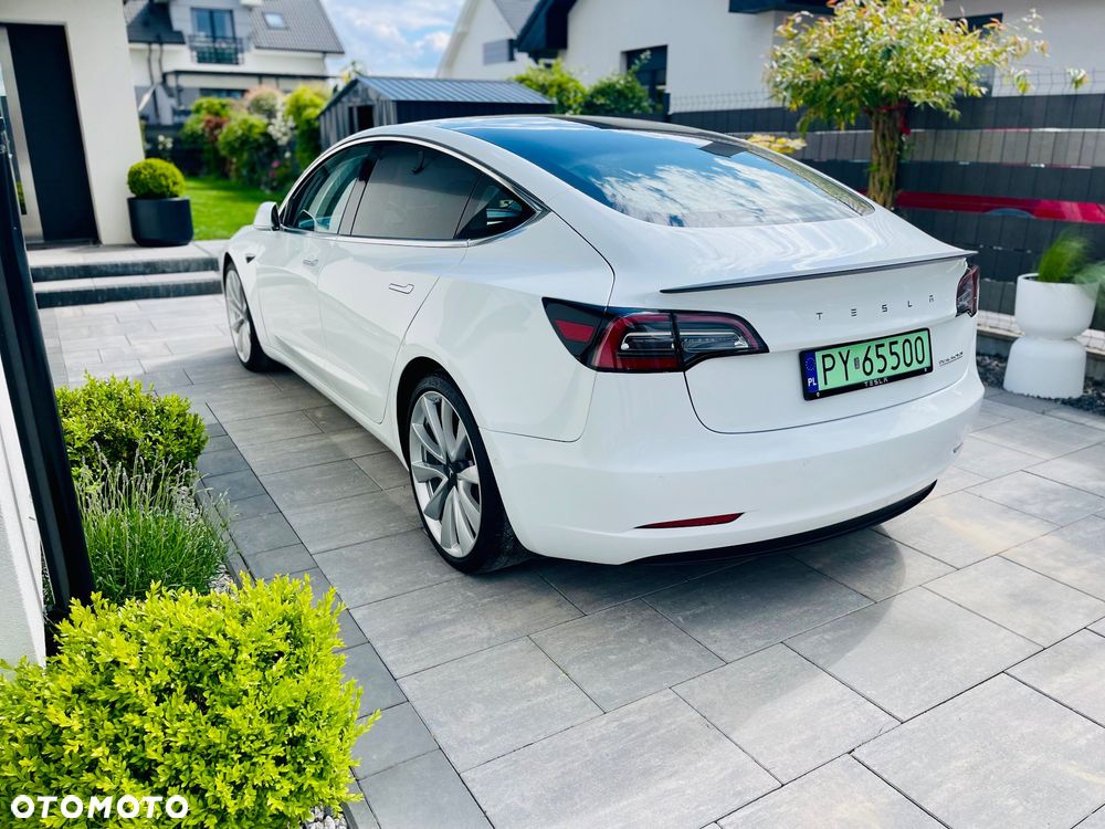 Tesla Model 3 Langstreckenbatterie Allradantrieb Dual Motor Performance - 1