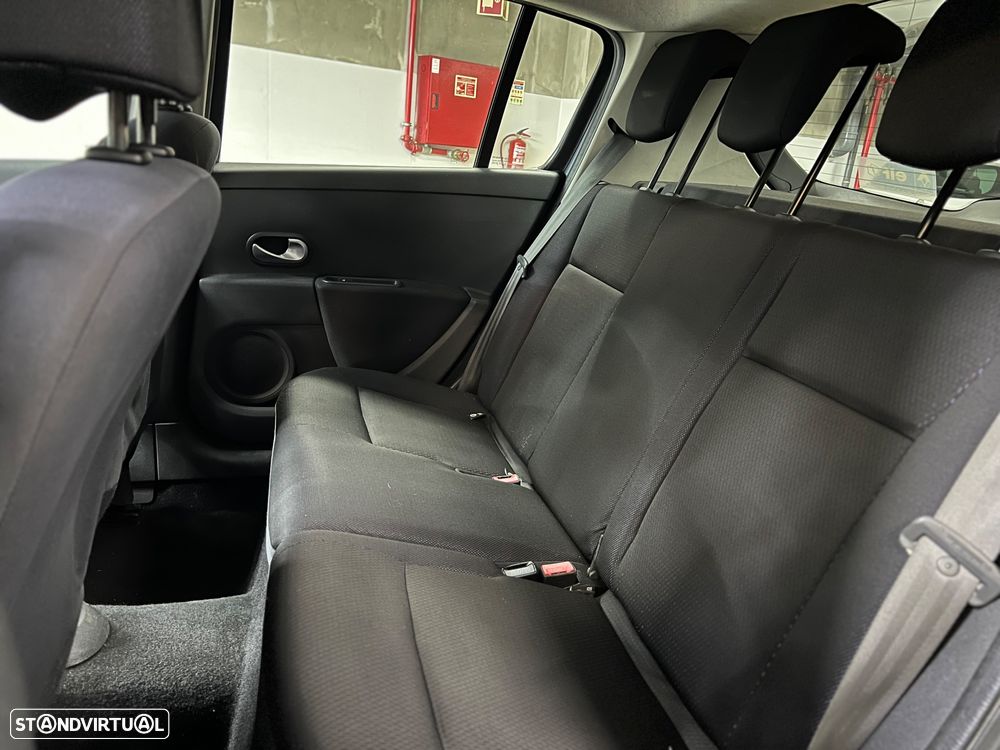 Renault Clio 1.5 dCi Dynamique - 10