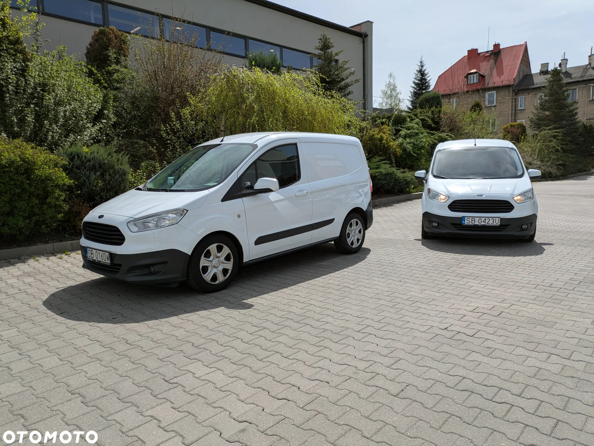 Ford Transit Courier - 17