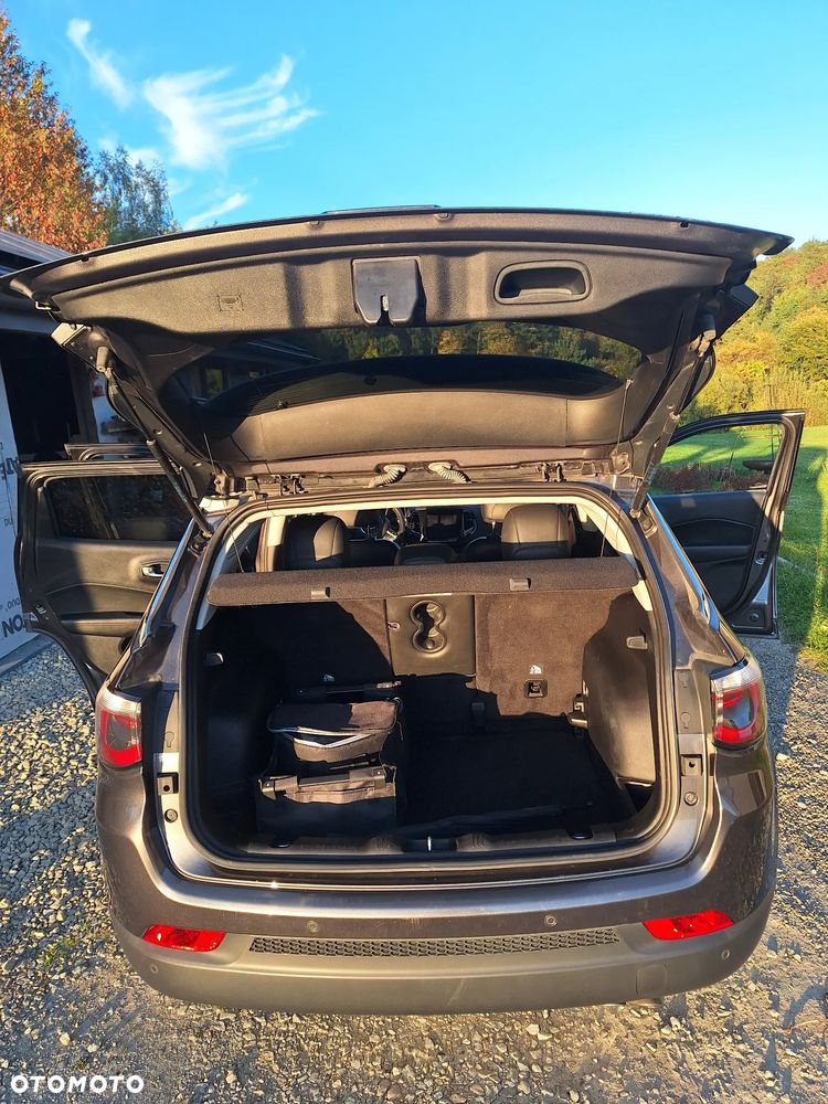 Jeep Compass - 8