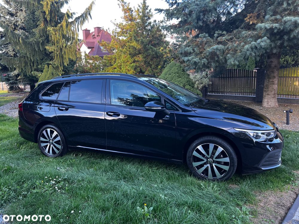 Volkswagen Golf 1.0 eTSI Life DSG - 9