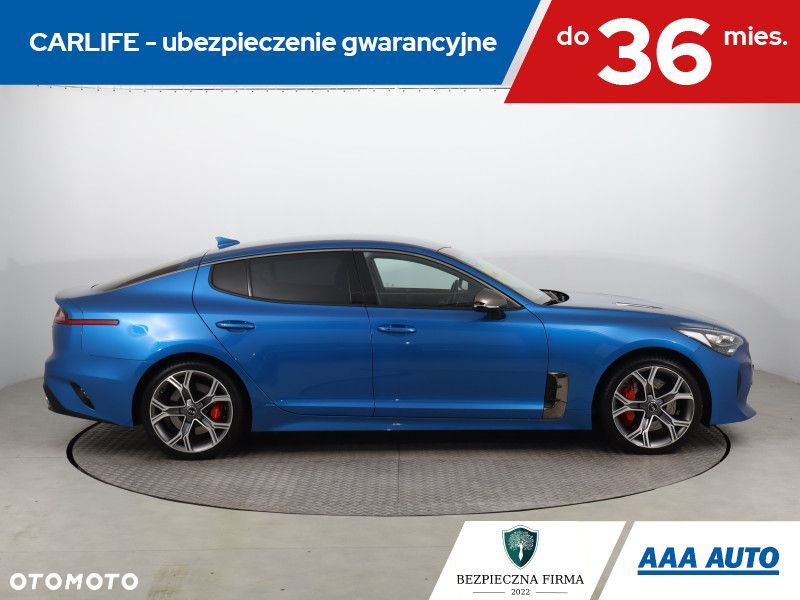 Kia Stinger - 8