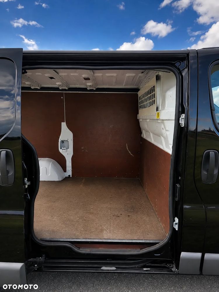 Opel Vivaro - 34