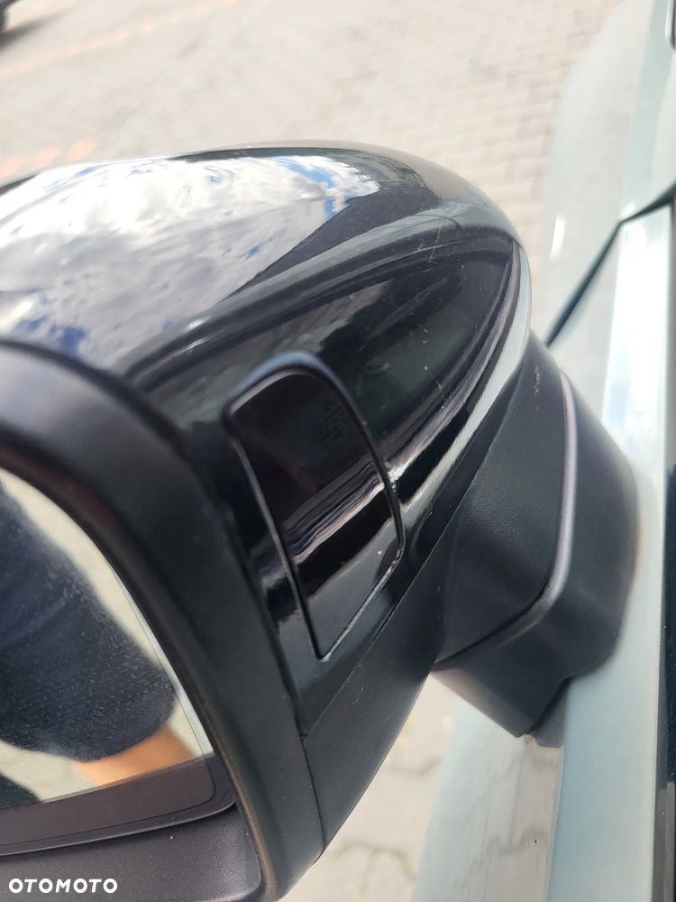 Volkswagen Passat 2.0 TDI SCR 4Mot DSG Highline - 22