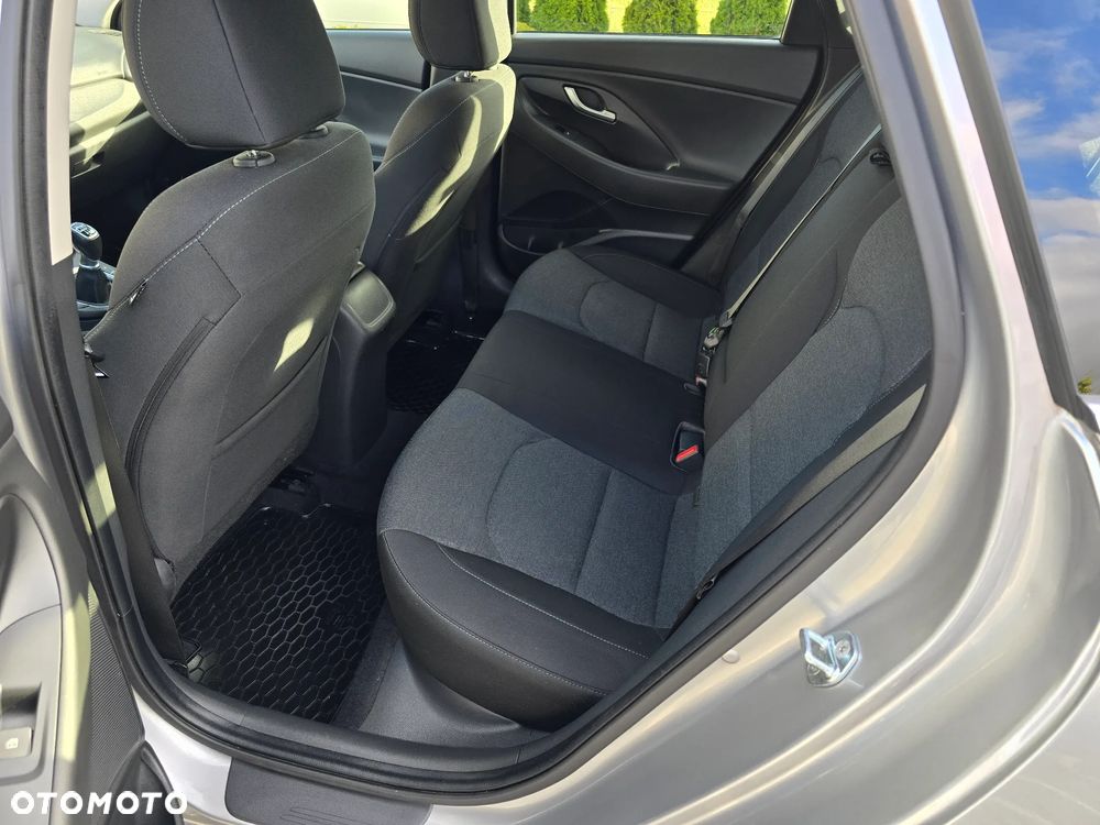 Hyundai i30 1.5 DPI Smart - 18