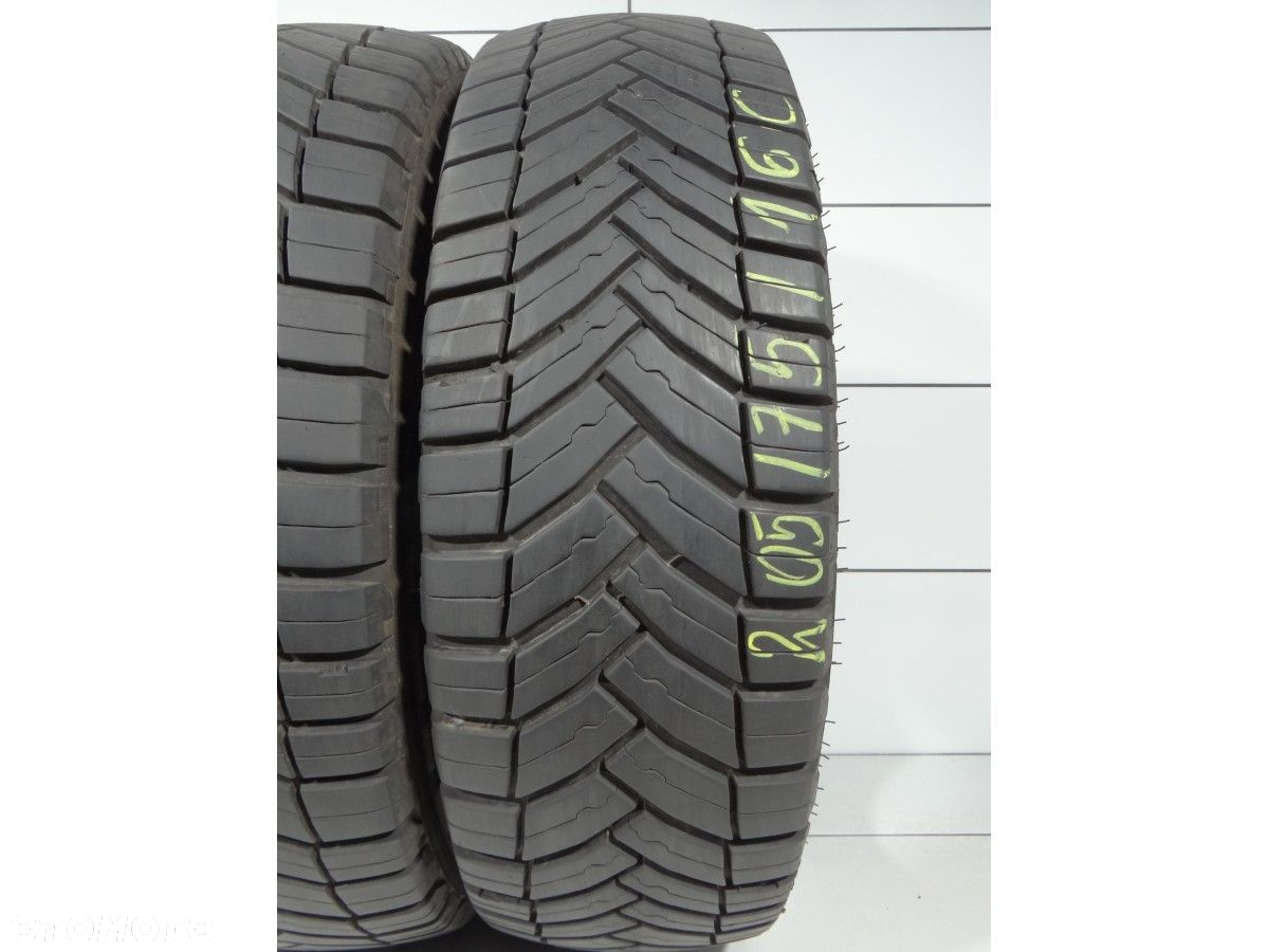 Opony całoroczne 205/75R16C 113/111R Michelin - 2