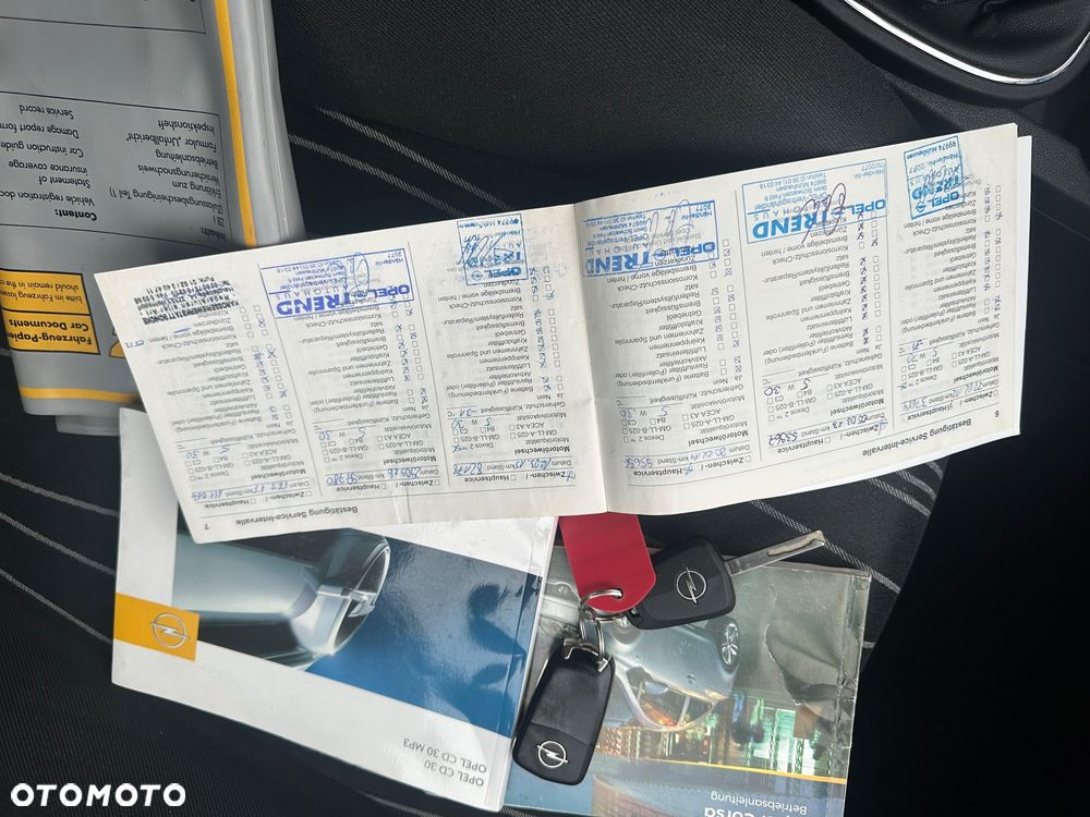 Opel Corsa 1.4 16V Innovation 110 Jahre - 18