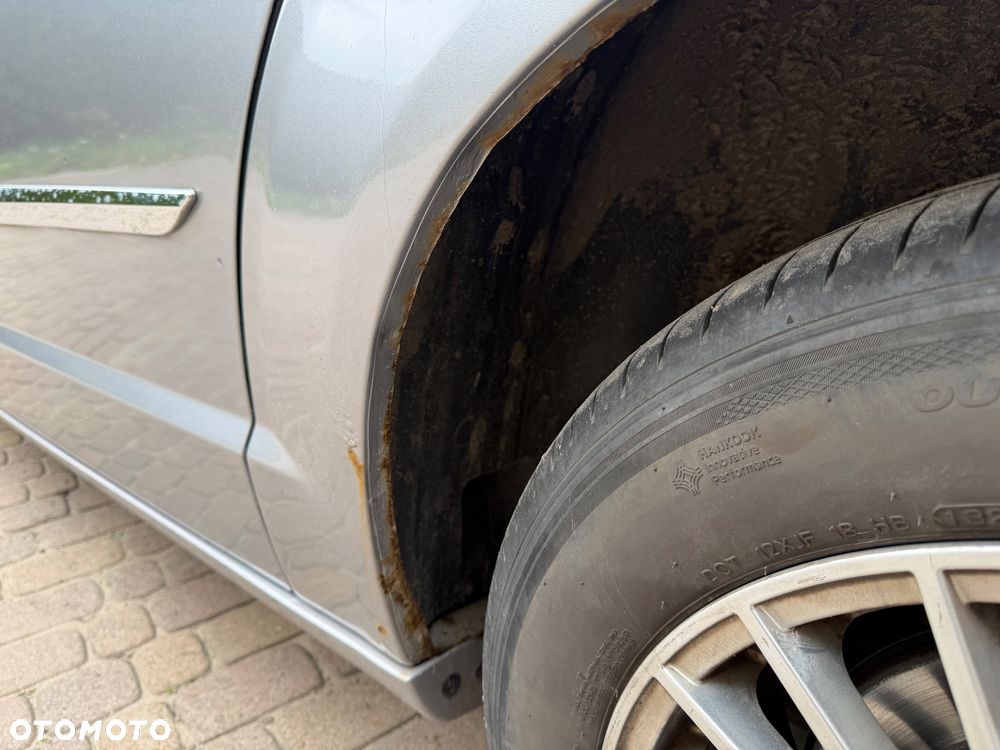 Chrysler Town & Country 3.6 Touring - 12