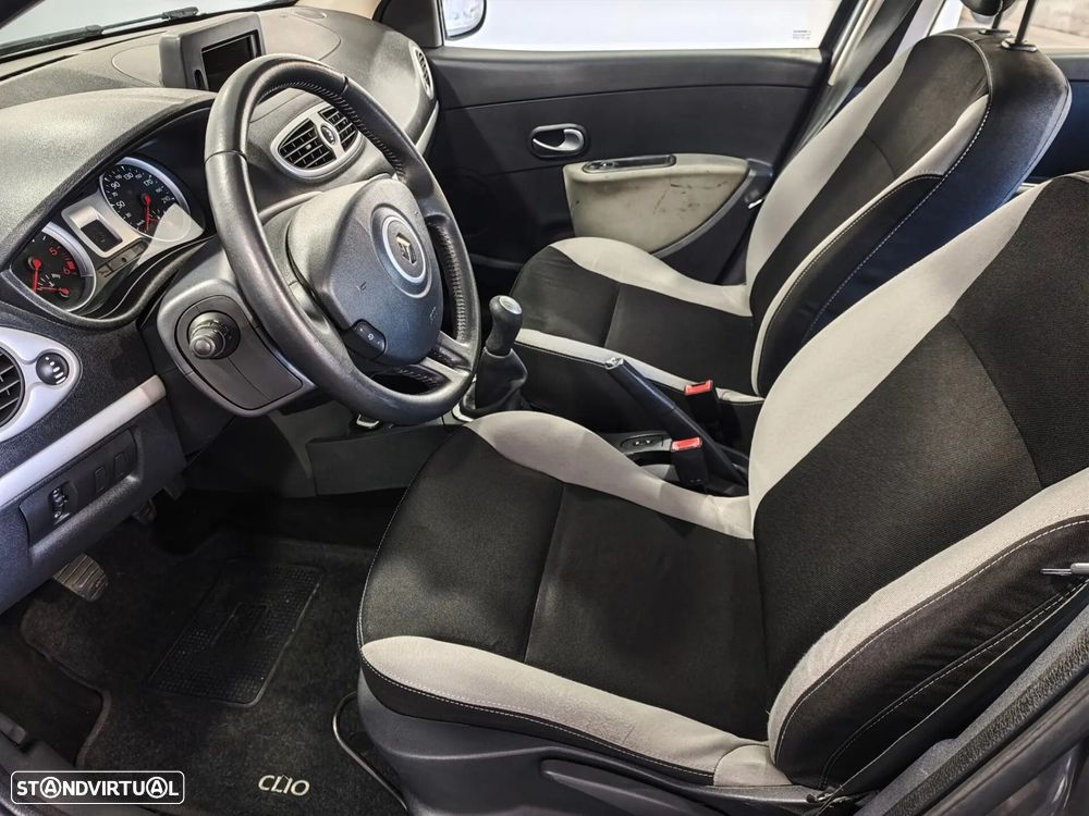 Renault Clio 1.5 dCi Confort 89g - 16