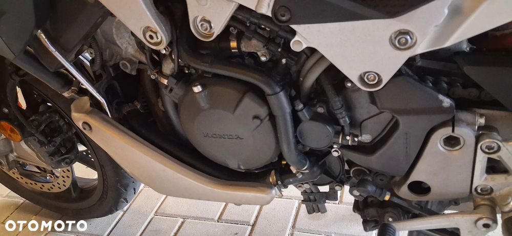 Honda VFR - 19