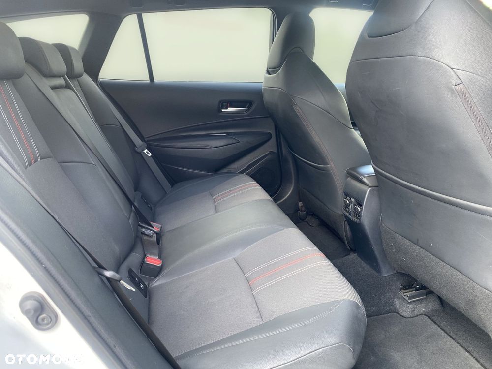Toyota Corolla 2.0 Hybrid GR Sport - 13