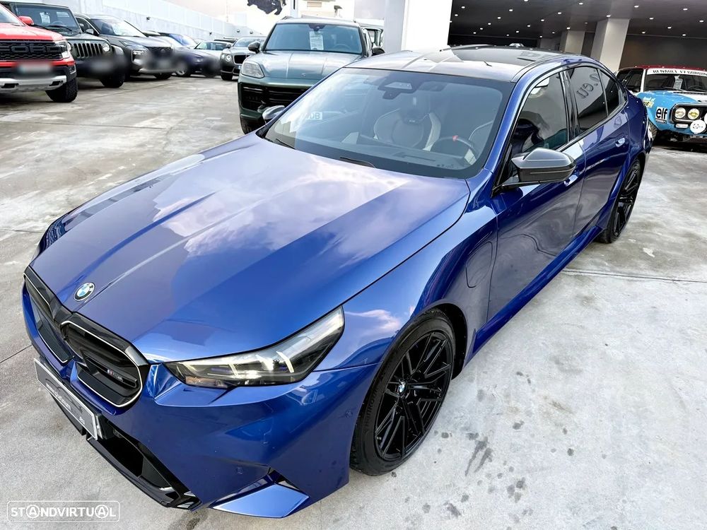BMW M5 xDrive - 60