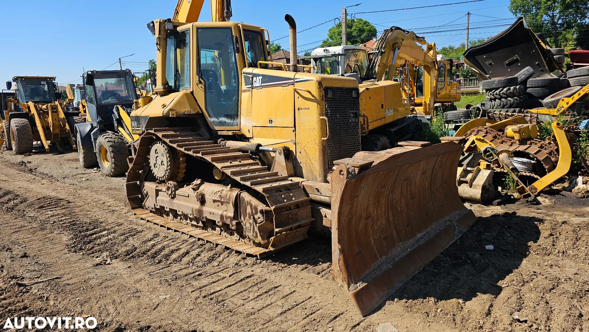 Caterpillar CAT D6N LGP Buldozer - 1