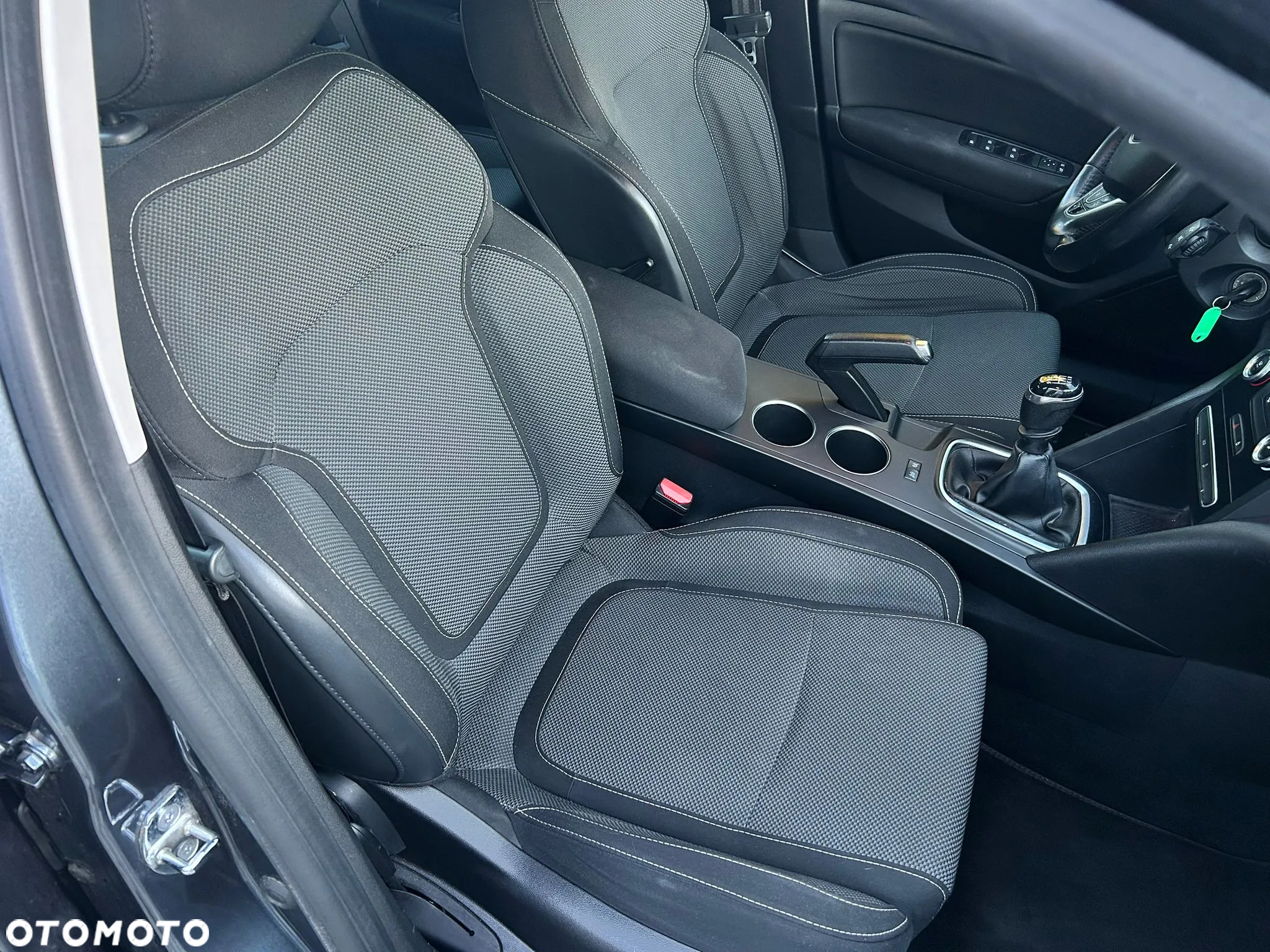 Renault Megane 1.3 TCe FAP Business - 28