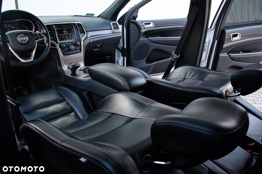 Jeep Grand Cherokee - 20