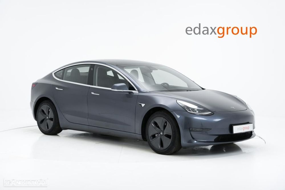 Tesla Model 3 - 1