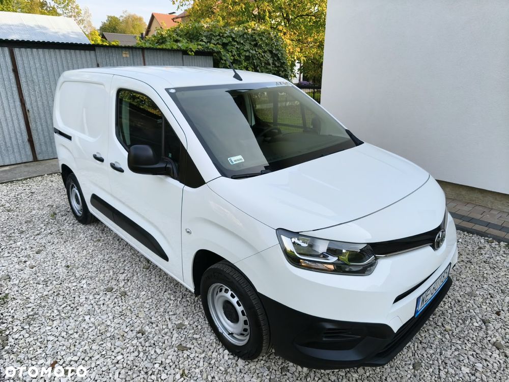 Toyota Proace City - 29