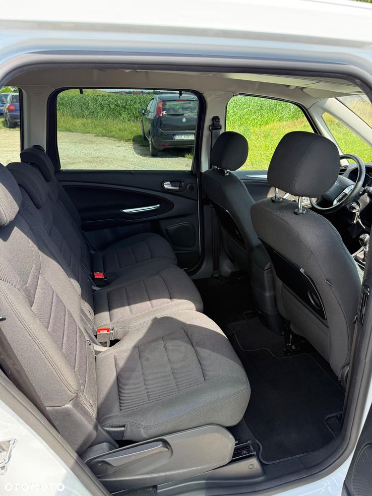 Ford Galaxy 2.0 TDCi Ambiente - 16