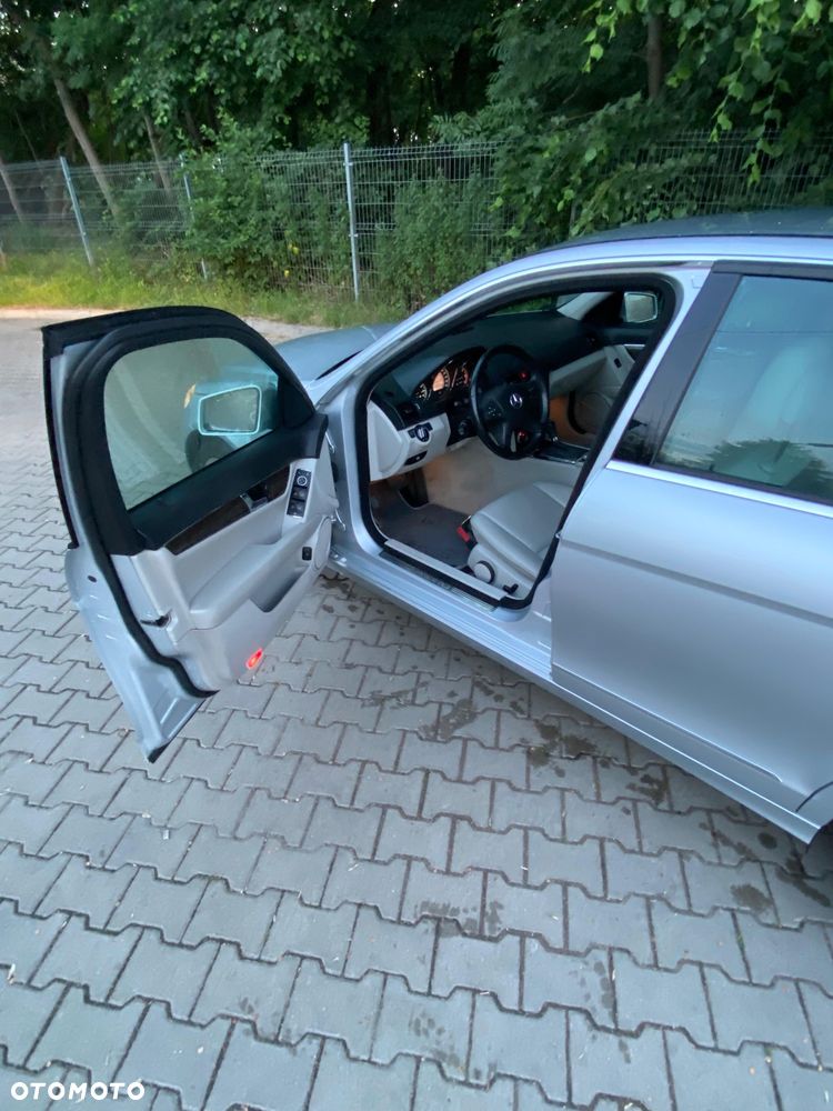 Mercedes-Benz Klasa C - 19