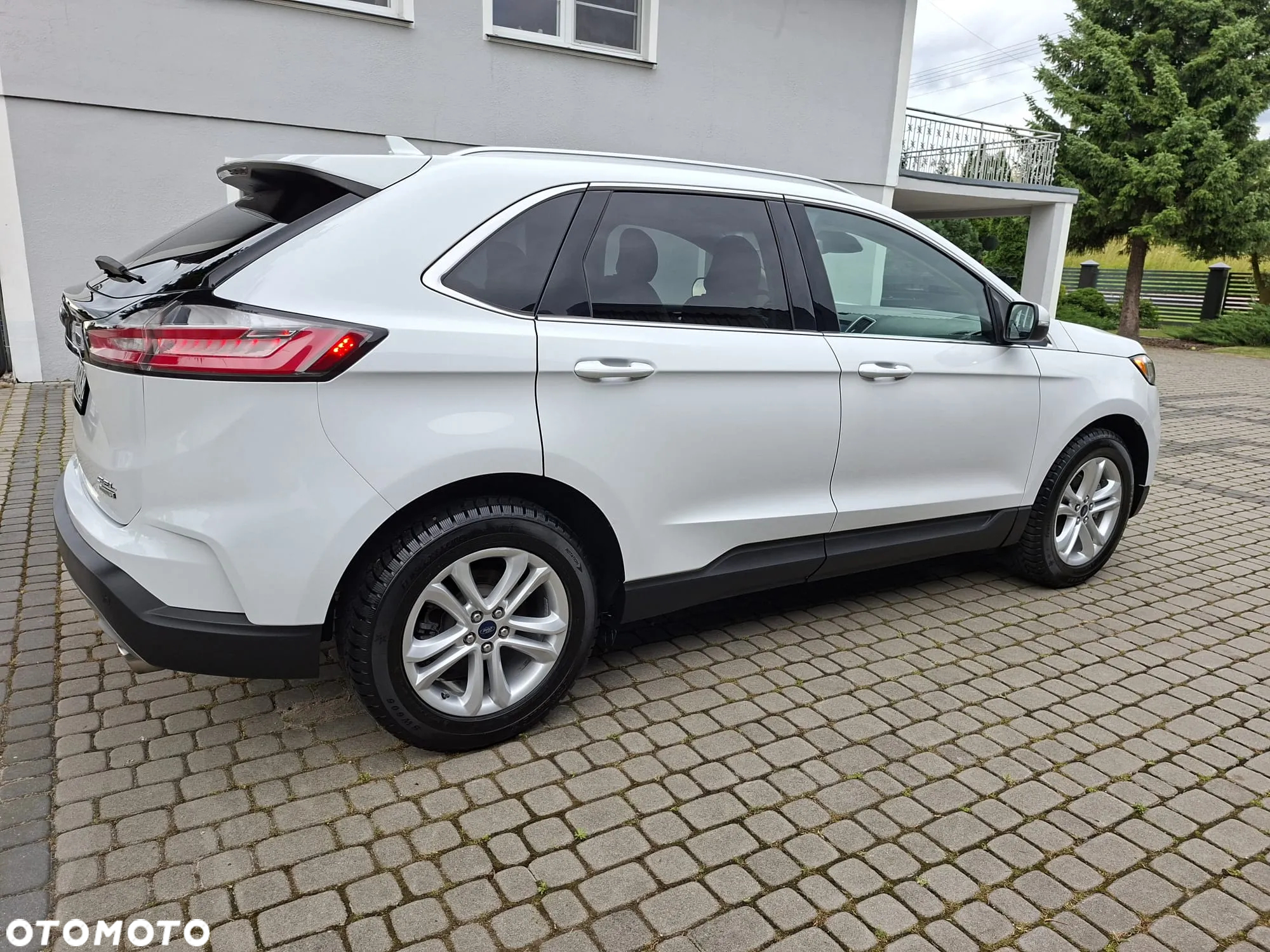 Ford Edge - 3