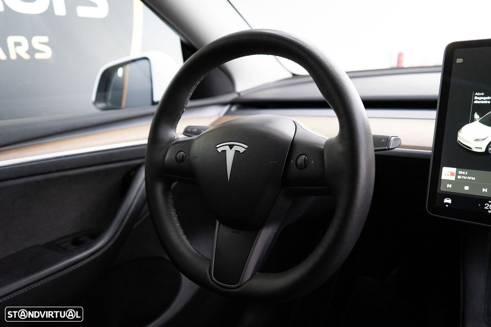 Tesla Model Y RWD - 33