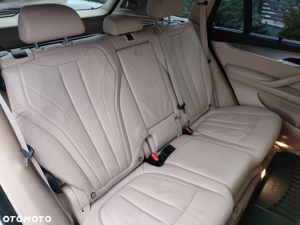 BMW X5 xDrive30d Sport-Aut - 8