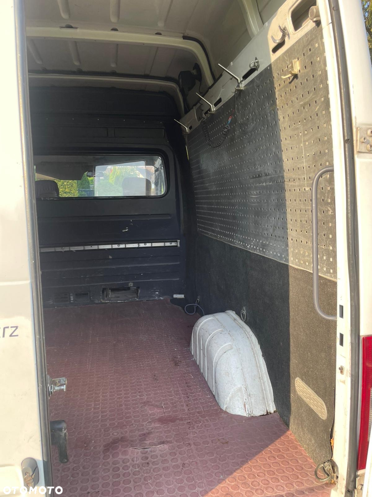 Mercedes-Benz Sprinter - 8