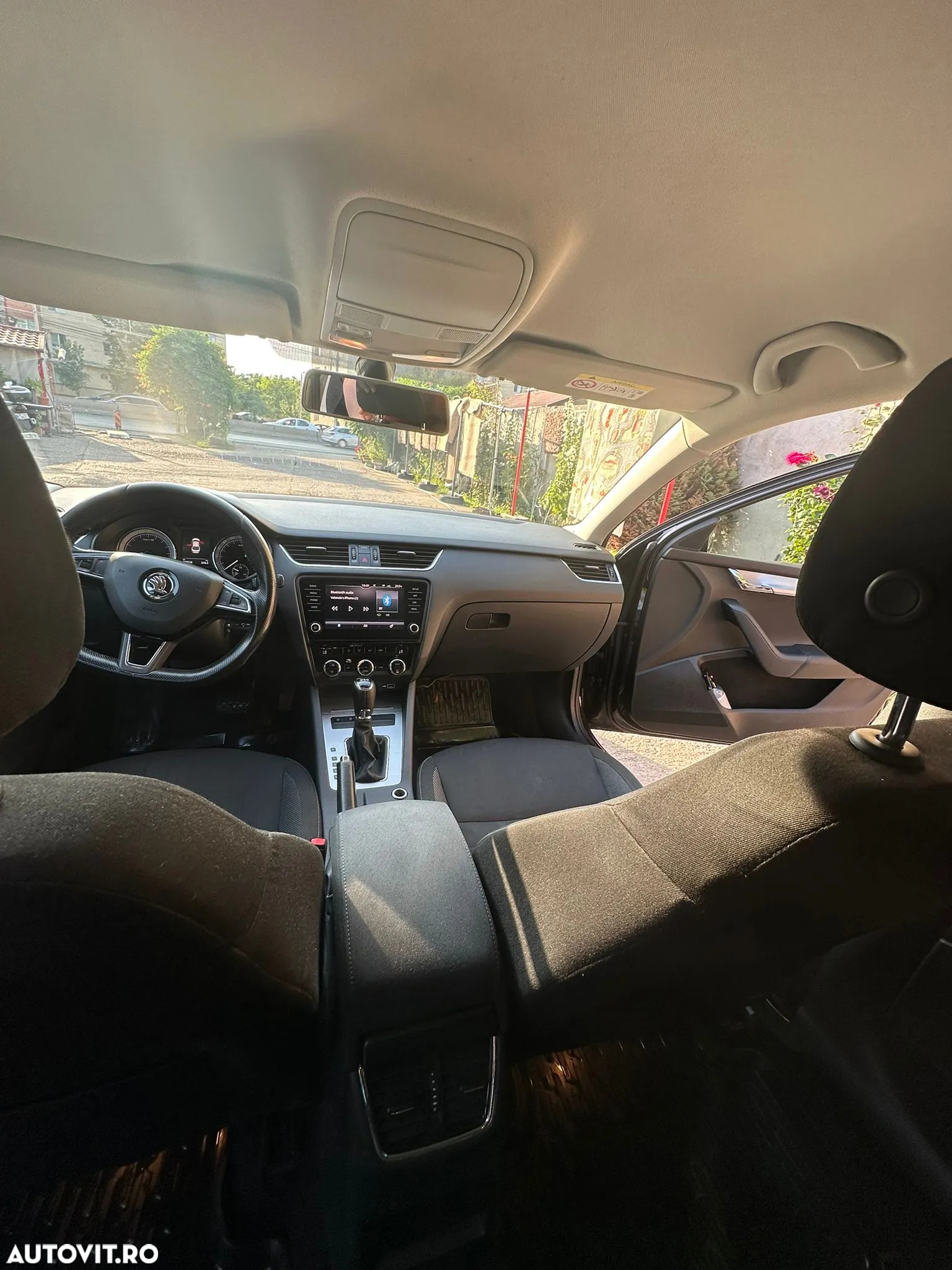Skoda Octavia 2.0 TDI DSG Style - 2