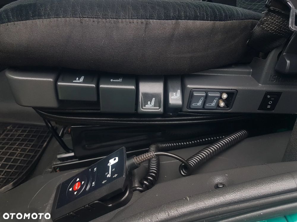 Mercedes-Benz ATEGO 1218 LAWETA POMOC DROGOWA AUTOLAWETA 4x2 ZAPADNIE 11 990 KG KLIMA NAJAZD - 24