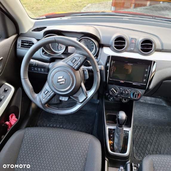 Suzuki Swift 1.2 Dualjet SHVS Premium Plus CVT - 9