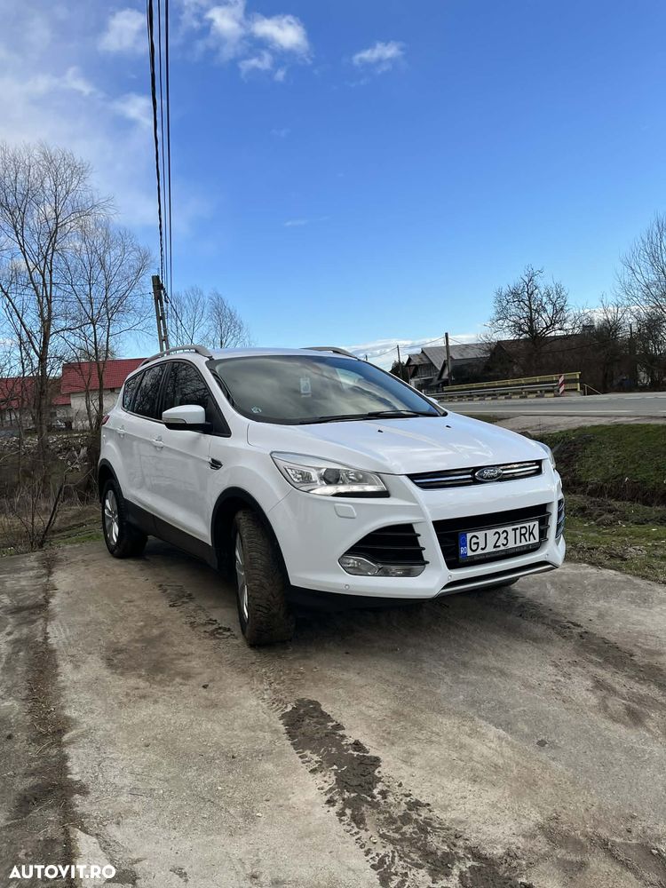 Ford Kuga 2.0 TDCi Powershift 4WD Titanium - 2