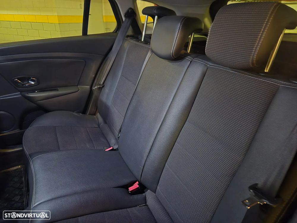 Renault Mégane Sport Tourer 1.5 dCi GT Line - 27
