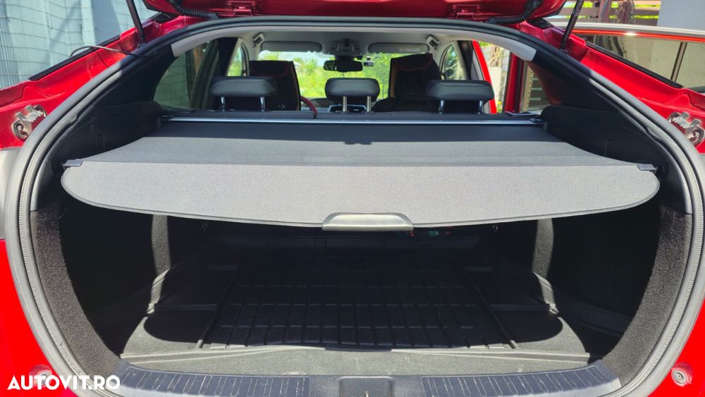 Toyota Prius Hybrid - 13