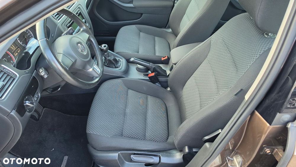 Volkswagen Jetta 1.2 TSI Comfortline Perfectline - 19