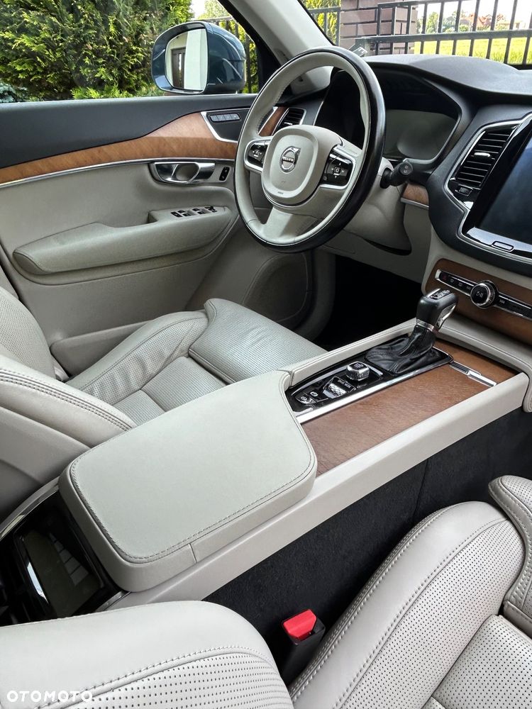 Volvo XC 90 - 14