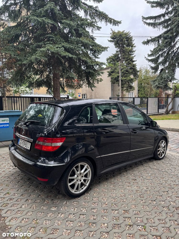 Mercedes-Benz Klasa B 180 CDI Autotronic - 10