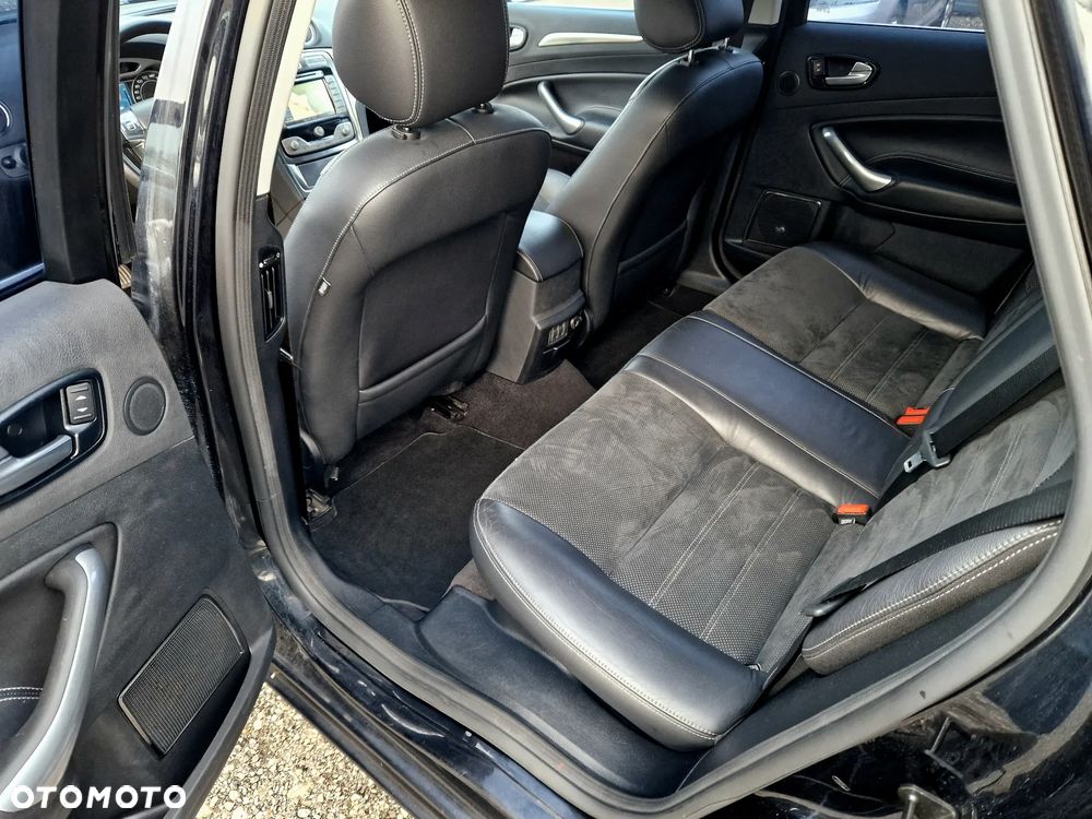 Ford Mondeo 2.5 Titanium X - 28