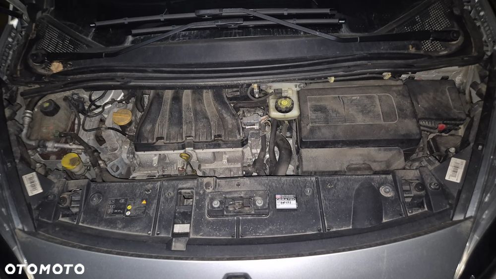 Renault Grand Scenic 2.0 16V 140 CVT Dynamique - 15