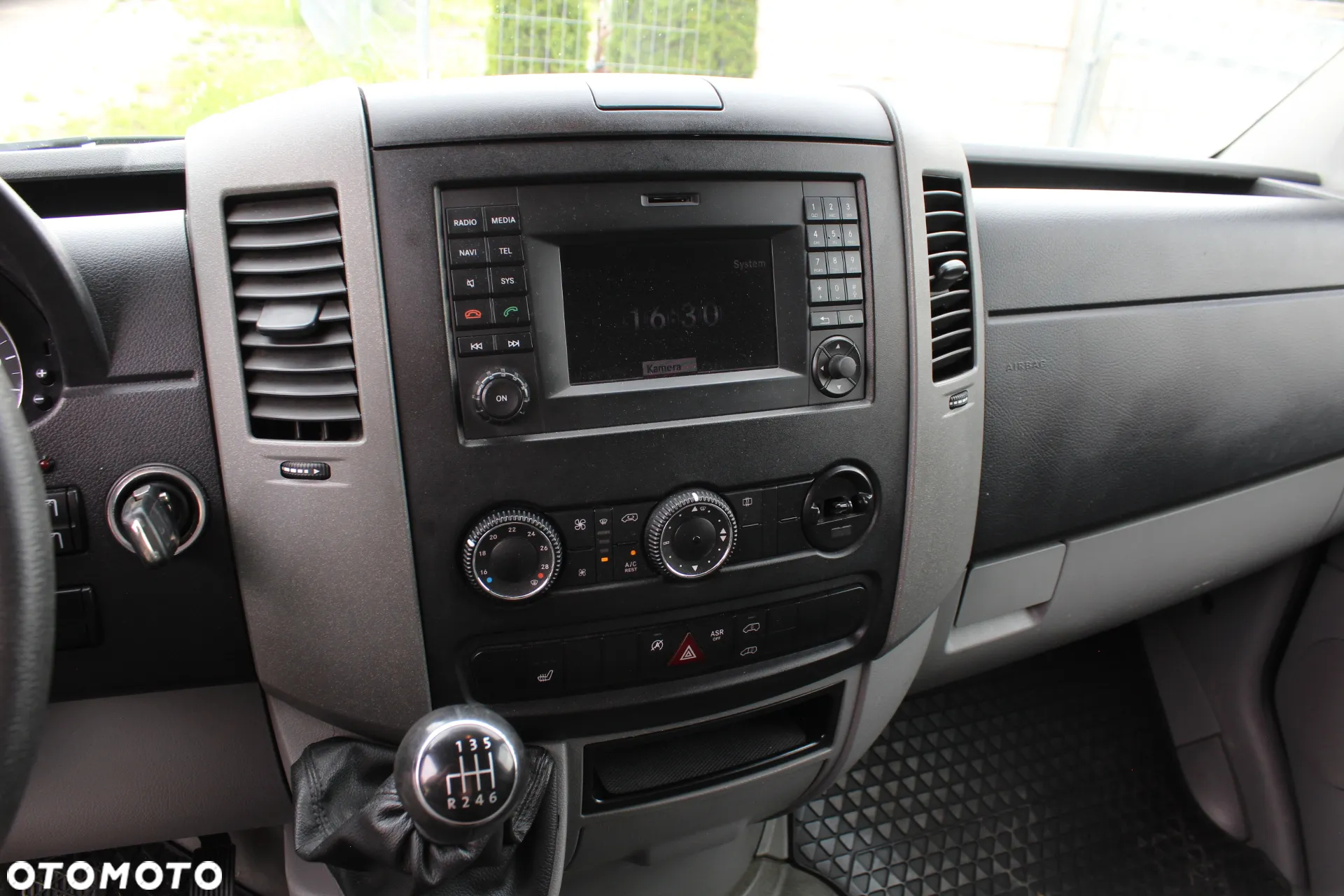 Volkswagen CRAFTER - 15