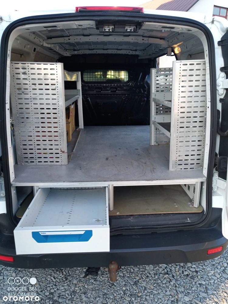 Ford transit connect - 7