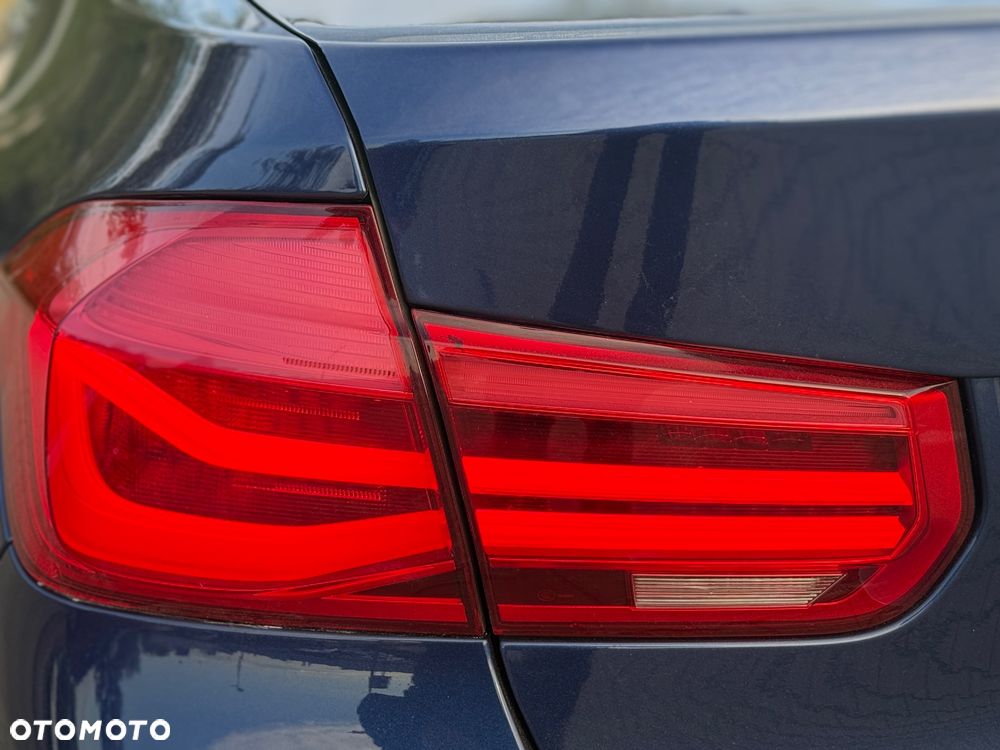 BMW Seria 3 316d Sport Line - 12