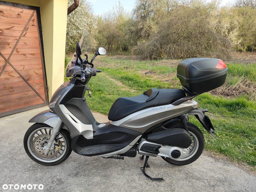 Piaggio Beverly - 12