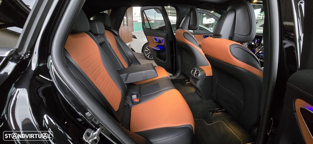 Mercedes-Benz GLC 300 de 4Matic 9G-TRONIC AMG Line Advanced - 37