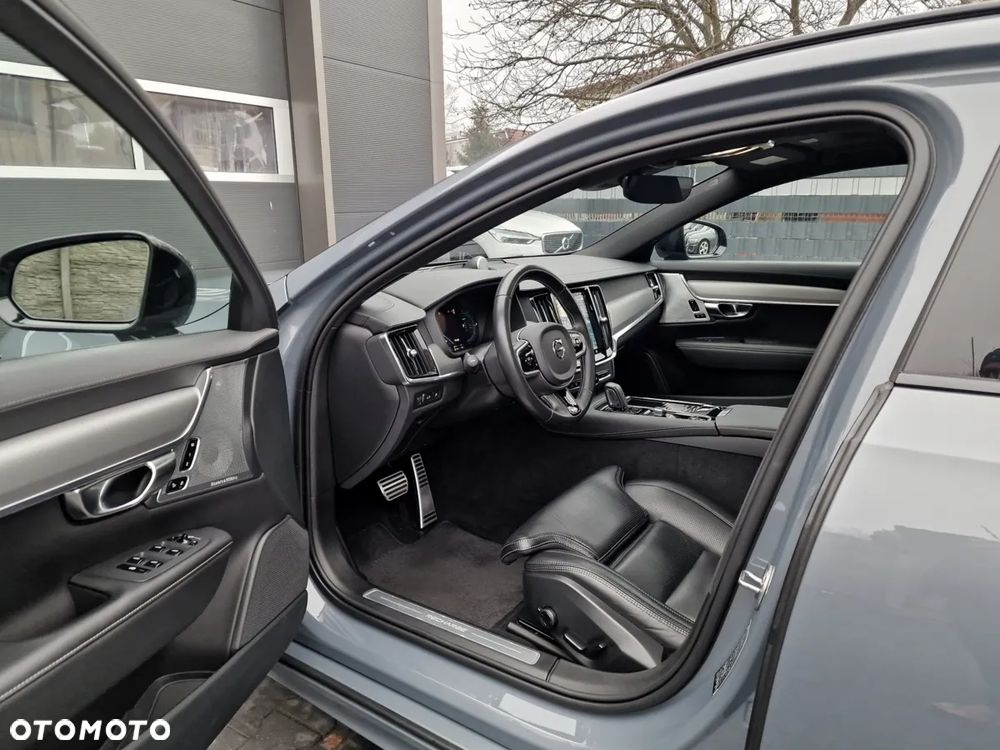 Volvo V90 T8 AWD Plug-In Hybrid R-Design - 12